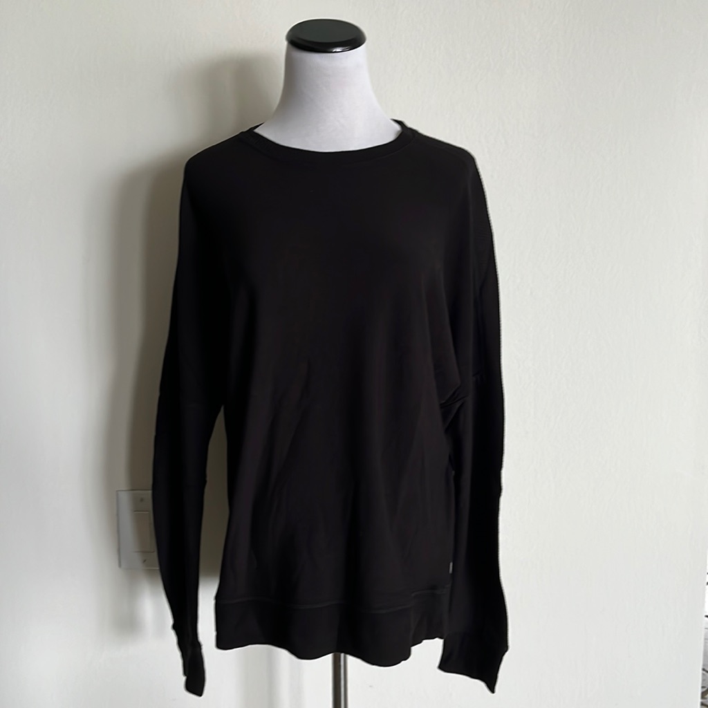 Woman’s Alala Sweater, Black, Long Sleeve, Size Medium